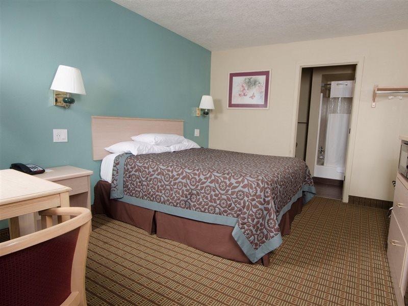 Days Inn By Wyndham Portland Central Ngoại thất bức ảnh