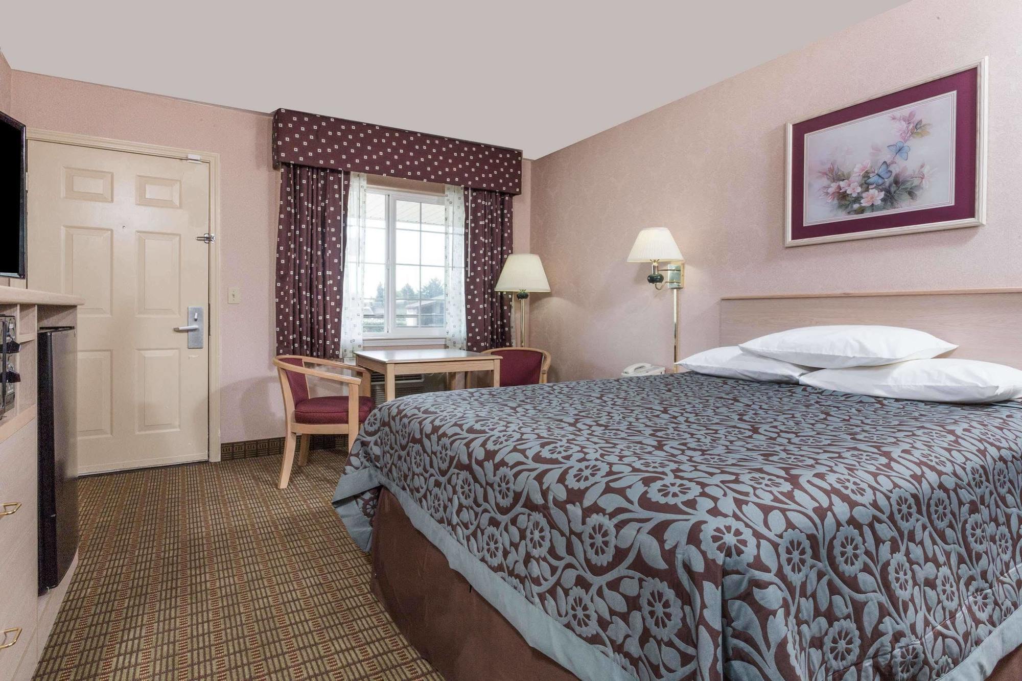 Days Inn By Wyndham Portland Central Ngoại thất bức ảnh